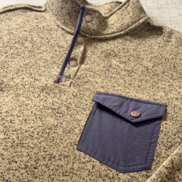 Solaris Other - NWT Men’s SOLARIS Pullover in Heathered Goldish-Tan / Navy, Size XL